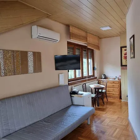 Poirot Apartamento Erd